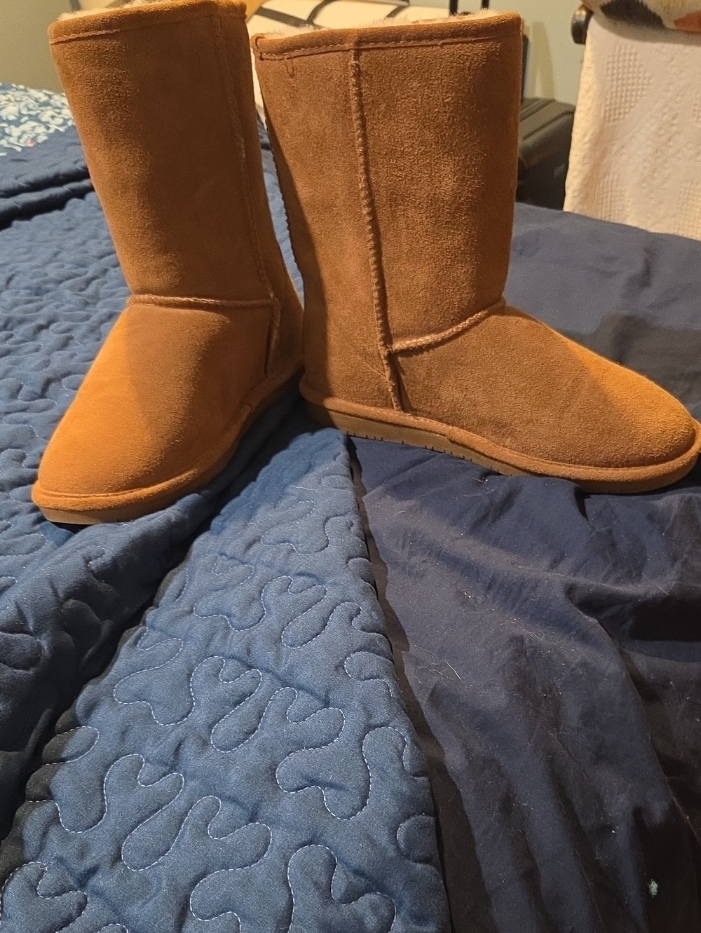 BearPaw Women's Mid-Calf Suede Boots in Chestnut Brown Size 11, NWOT